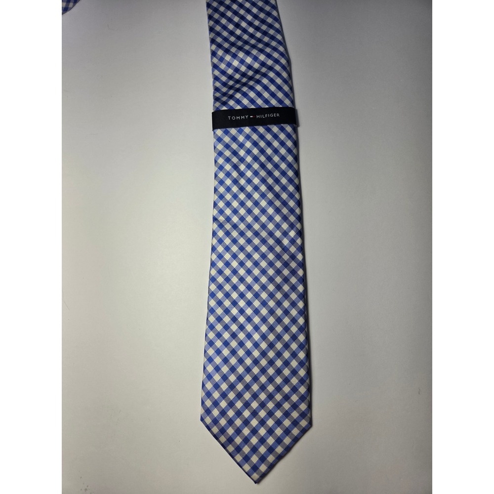 Tommy Hilfiger Mens Blue White Gingham Silk Necktie 3 Inch Width NWT